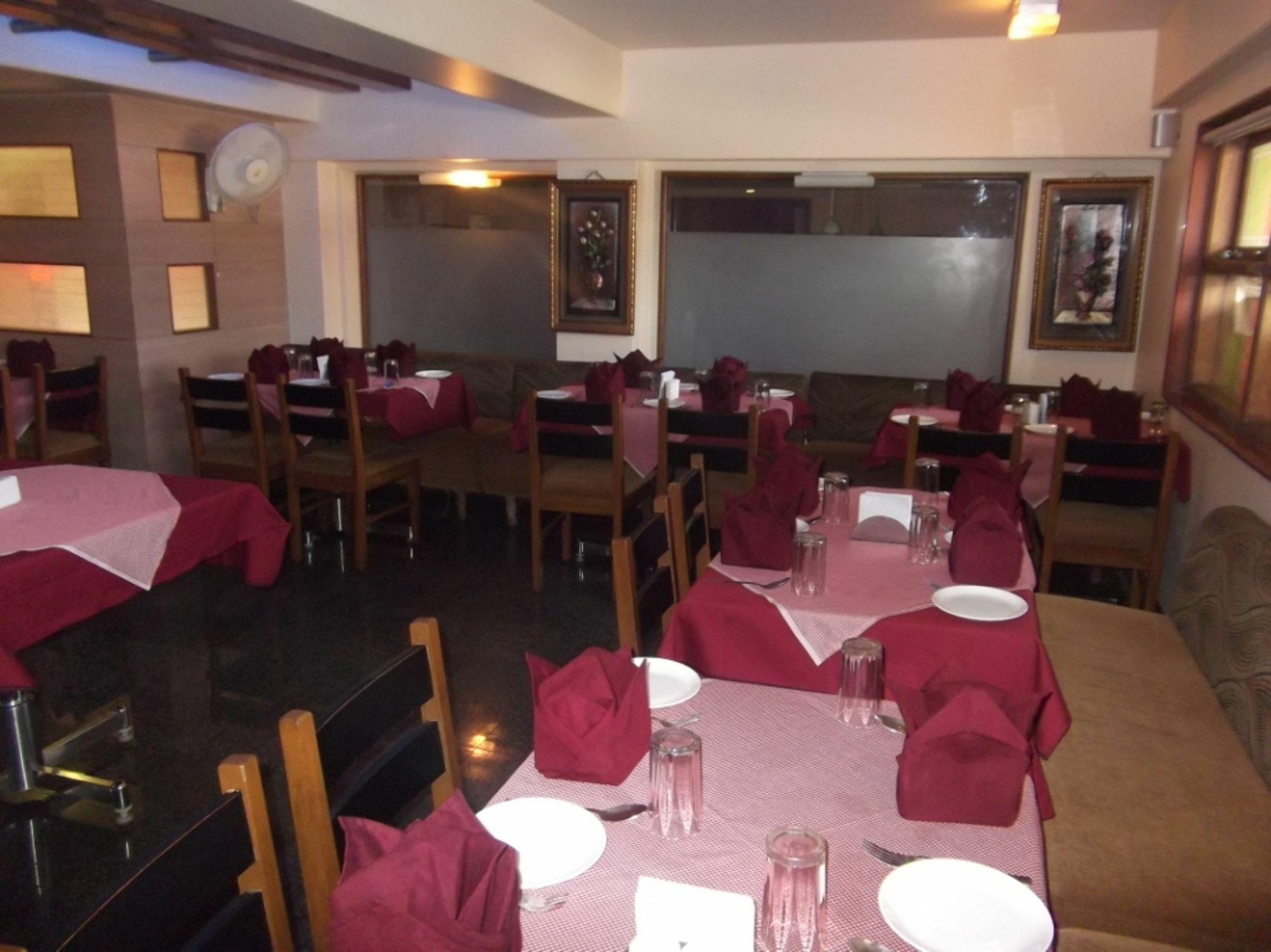 Hotel Ravikant Pune Bagian luar foto